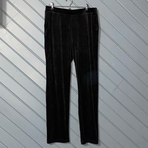 Chico’s black velvet straight leg pull on pants